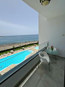 Πισίνα στο ή κοντά στο Sea View Cura Marina 414