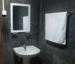 Afbeelding uit fotogalerij van Gal Oya lakeside in Hida