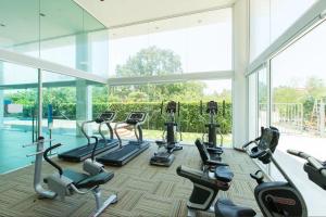 Fitness centrum a/nebo fitness zařízení v ubytování My Resort Hua Hin A303