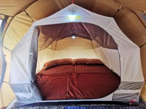 Postel nebo postele na pokoji v ubytování corak alam glamping