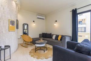 Gallery image of Fuga Di Batroun Cozy 2-BR with 24-7 Power and AC in Batroûn +13 photos