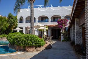 The swimming pool at or close to UzHan Beach Hotel