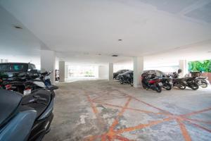 Fitness centrum a/nebo fitness zařízení v ubytování 芭东精装两卧公寓 近马林夜市 芭东海滩