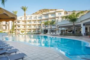 Bazén v ubytovaní Olympia Sun Hotel alebo v jeho blízkosti