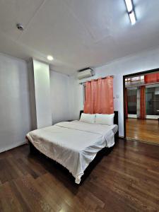 Postel nebo postele na pokoji v ubytování New koa condo hotel