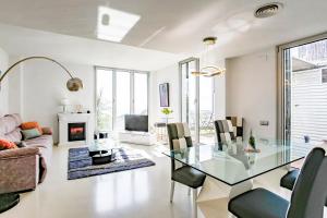 Kép Duplex Moderno Y Luminoso, Vistas A Mar szállásáról Sant Pere de Ribesben a galériában