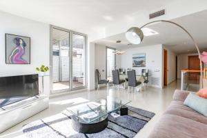 Kép Duplex Moderno Y Luminoso, Vistas A Mar szállásáról Sant Pere de Ribesben a galériában