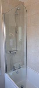 Ένα μπάνιο στο Cosy Single room