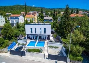 Bazén v ubytování Villa Luna&Aurora nebo v jeho okolí