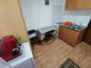 Kuchyň nebo kuchyňský kout v ubytování Apartmani Vodice