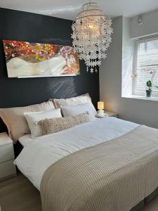 Ảnh trong thư viện ảnh của Sentral og lys leilighet med stor uteplass og gratis parkering ở Sandnes +21 ảnh