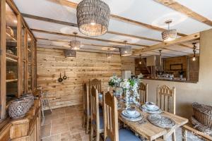 Posezení v ubytování Les Gîtes de Sprimont - Le Cottage