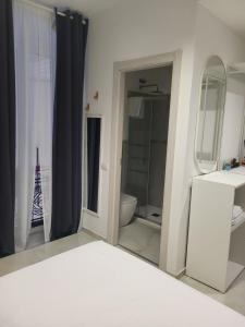 Koupelna v ubytování SG Rooms