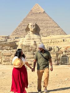 Tetamu yang menginap di Pyramids Way Inn