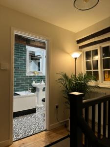 Fotografie z fotogalerie ubytování Foundry Cottage, Duke St Norwich, City Centre v destinaci Norwich + 13 fotografií