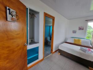 Halley View Summer House客房内的一张或多张床位
