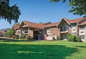 Hoone, kus puhkemaja asub