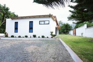 Το κτήριο όπου στεγάζεται  η βίλα