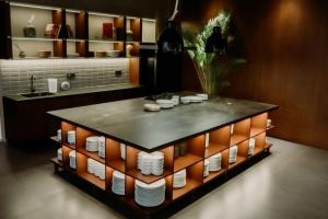 Köök või kööginurk majutusasutuses Jiro Hotel