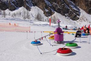 Case Gran Paradiso Rhemes Notre Dame v zimě