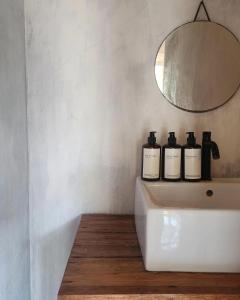 Φωτογραφία από το άλμπουμ του Kayu Cottage σε Νησιά Γκίλι +27 φωτογραφίες