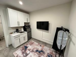 Kuchyň nebo kuchyňský kout v ubytování Studio with Private Entrance next to Balboa Park + 5 fotografií