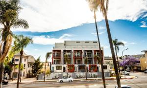 Budova, kde se penzion – hostinec nachází