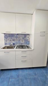 Nhà bếp/bếp nhỏ tại A Quattro Passi dal Mare Ischia