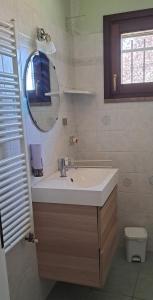 A bathroom at I Tamerici