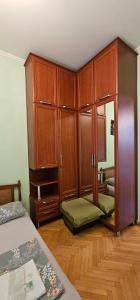 Postel nebo postele na pokoji v ubytování Tbilisi Guest House