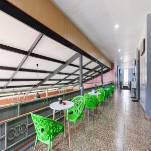 Posezení v ubytování Hotel 78 Parapat Mitra RedDoorz