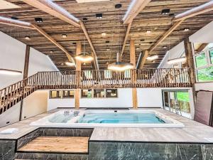 Bazén v ubytování Apartment Karlspitz by Interhome nebo v jeho okolí