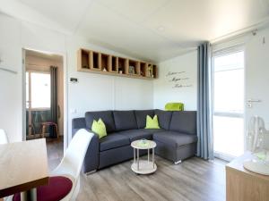 Posezení v ubytování Holiday Home Campingplatz an der Altmühl by Interhome