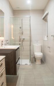 Et bad på Marsaskala Sea View Duplex Penthouse - Mive Properties