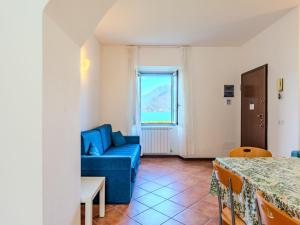 Χώρος καθιστικού στο Apartment Vecchia Filanda - MSO150 Apartment 302 by Interhome