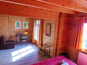 Posezení v ubytování Chalet Chalet Sans Nom by Interhome