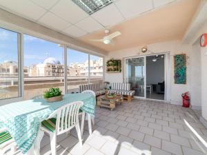 En balkon eller terrasse på Apartment Las Terrazas V by Interhome