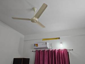 Fotografie z fotogalerie ubytování ZEAL HOMES AND APPARTMENTS KOOTHATTUKULAM v destinaci Kuttāttukulam