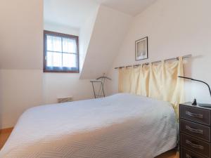 Ένα ή περισσότερα κρεβάτια σε δωμάτιο στο Holiday Home La Pommeraie by Interhome +12 φωτογραφίες