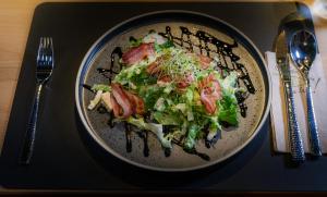 宾馆内部或周边提供的食物