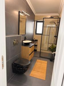 Ένα μπάνιο στο Asian Loft