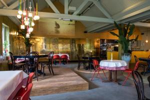 Restaurace v ubytování Fort Vuren