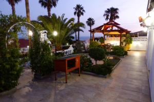 A garden outside Villa Allegra