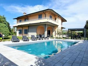 Πισίνα στο ή κοντά στο Villa 2 +57 φωτογραφίες
