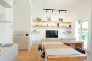 Η κουζίνα ή μικρή κουζίνα στο Luxury Suites Collection - Cachemire e Chiffon