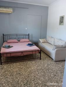 A seating area at RENA APARTMENTS