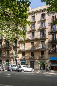 Gallery image of Eixample patio views with amazing terrace in Barcelona