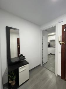Kuchnia lub aneks kuchenny w obiekcie Como en casa en el centro de Torrejón