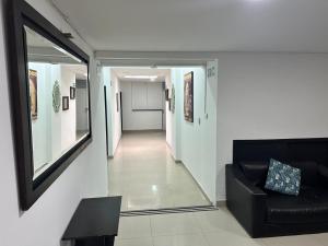 Hotel Embajada Bogota DC的休息区