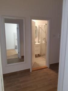 Koupelna v ubytování Apartman Arijela 2 + 12 fotografií